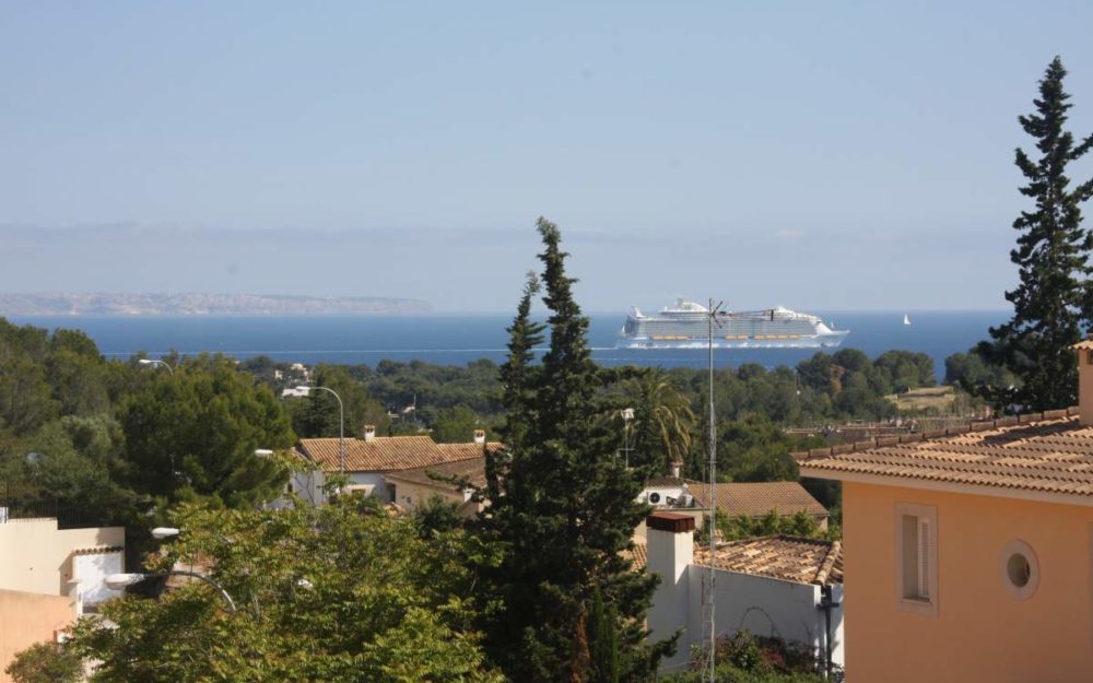 Apartamento con vistas al mar en la Bonanova