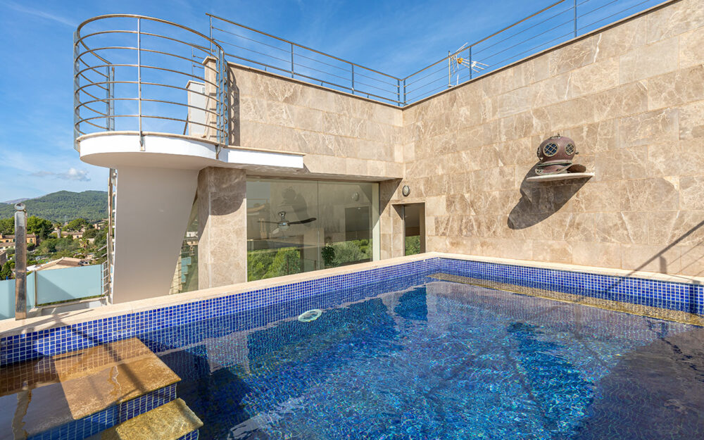 Ático de nueva construcción con piscina y vistas al mar en Establiments: Vivienda exclusiva cerca de Palma de Mallorca